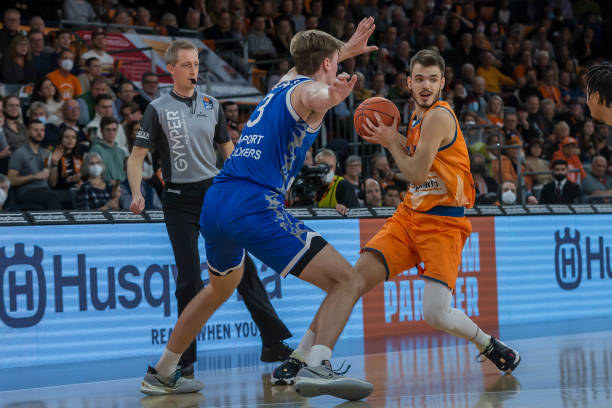 马刺与独行 马刺与独行