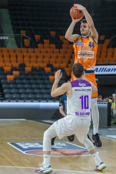 心理壁垒提 心理壁垒提